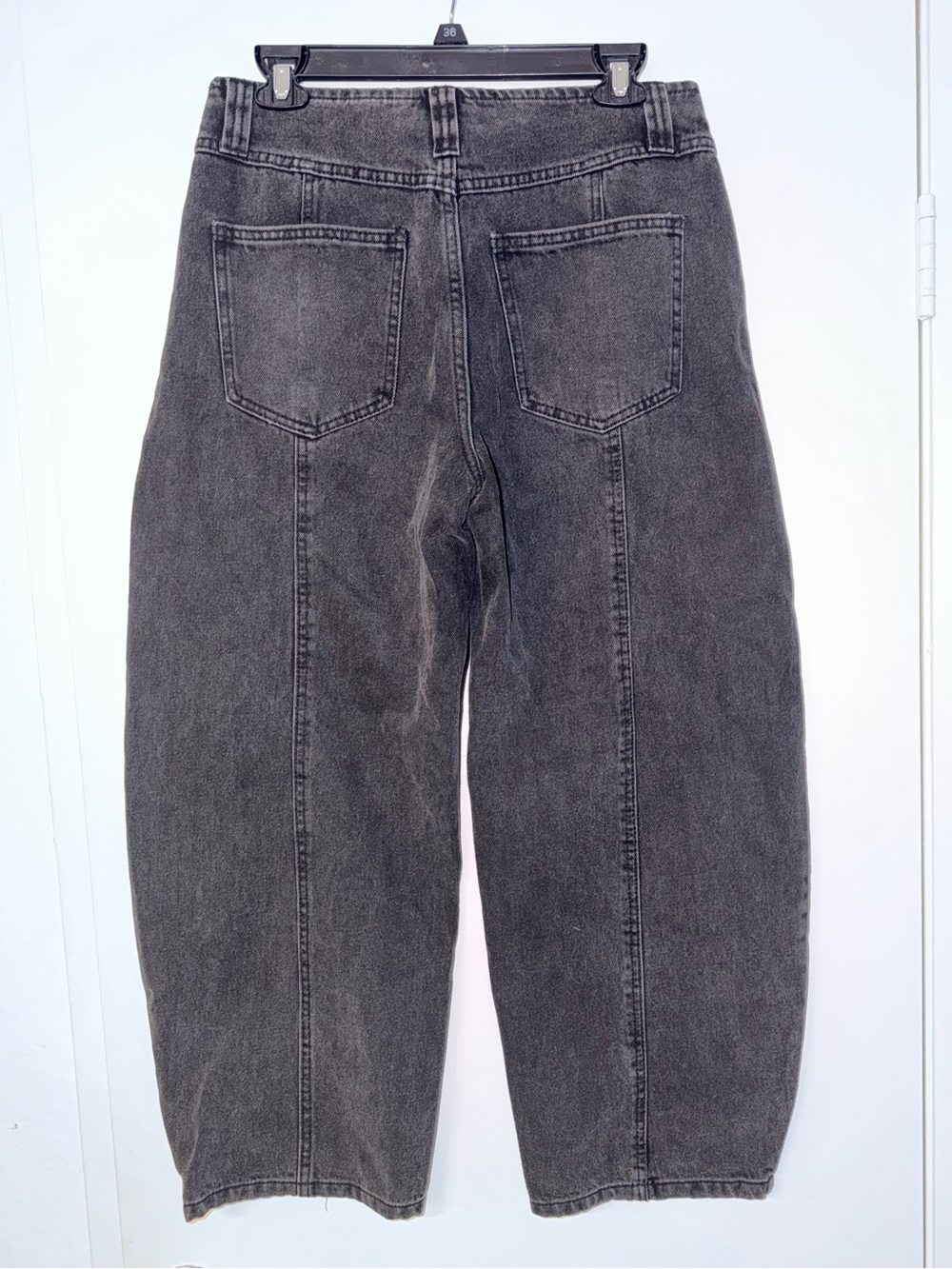 Women's Mid-Rise Barrel Leg Jeans - Future Collective NWOT - Picture 4 of 4